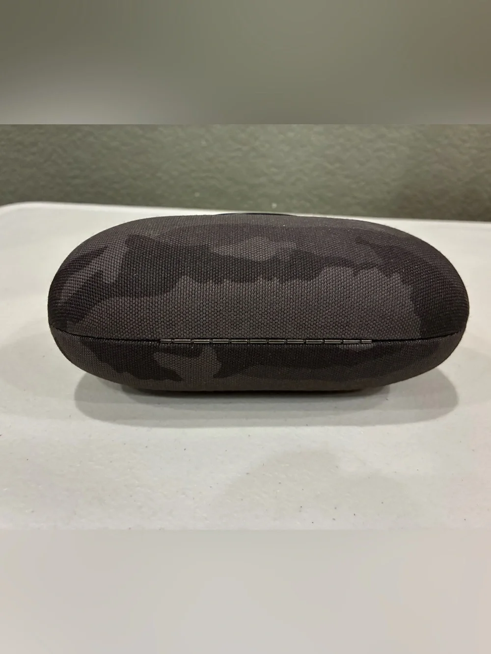Oakley Eclipse “O” Hard Sunglass Case Black/Gray Camouflage